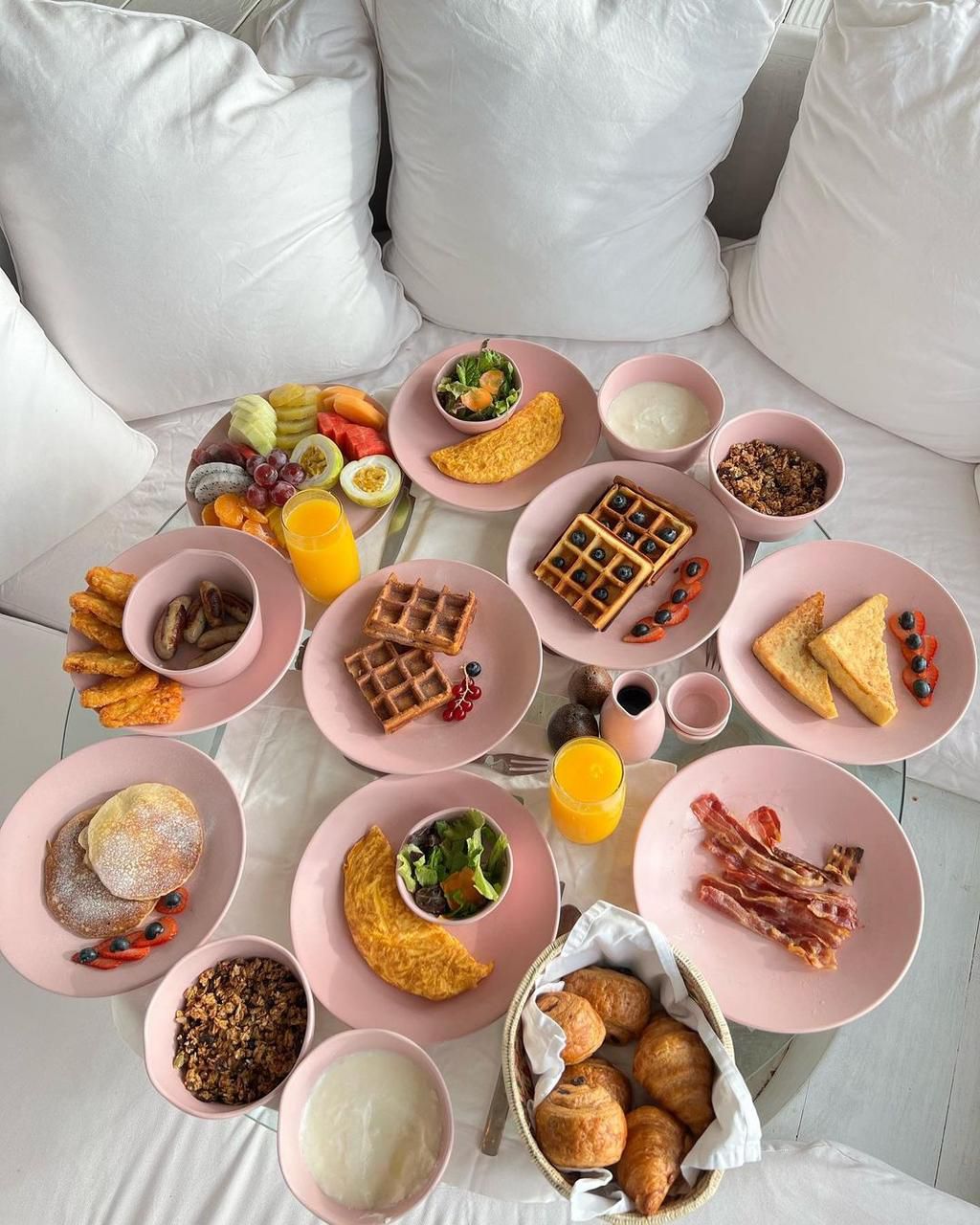 Island living never looked so good [Instagram/AngelSmith]