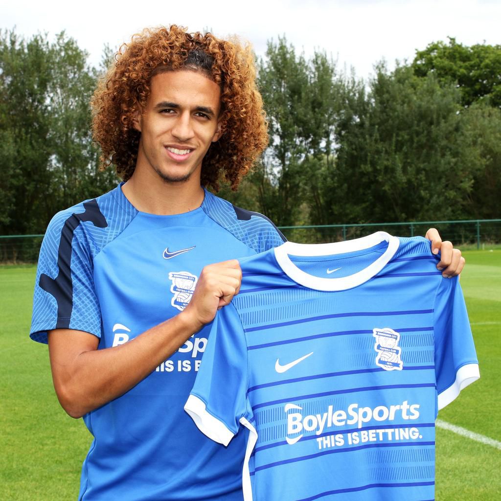 Hannibal Mejbri with his new colours.