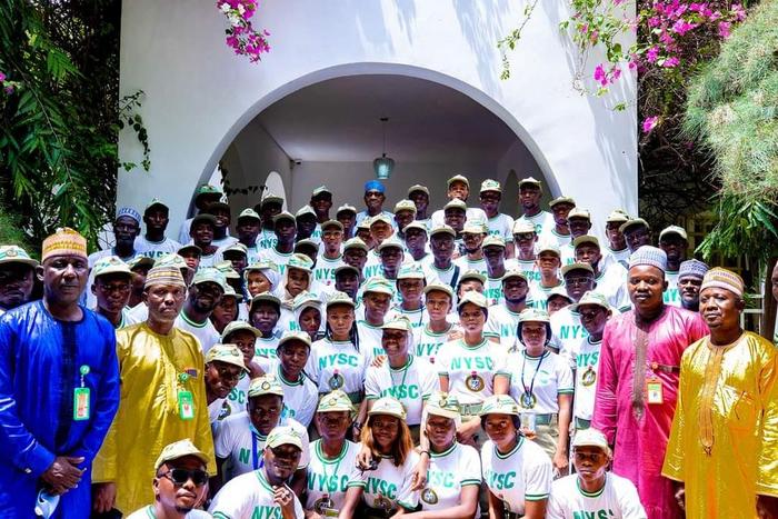 Buhari donates N1m, 10 rams to corps members in Daura.