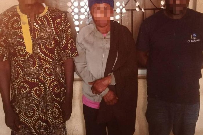Police arrest suspected ‘one chance’ syndicate in Lagos. [Twitter:@BenHundeyin]