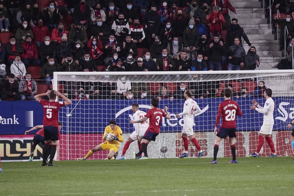 Sevilla have failed to make up ground on Real Madrid in La Liga (IMAGO/AgenciaLOF/Eduardo Sanz)