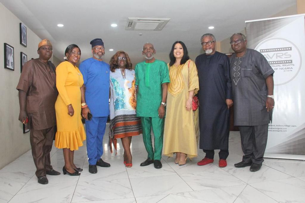 Olu Jacobs receives membership award [AVRS]