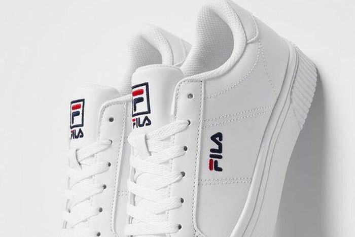 White sneakers {pinterest}