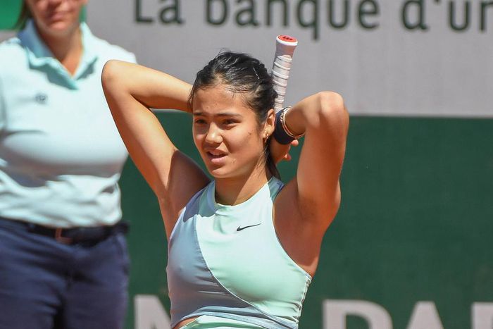 Raducanu retired from her match at the Nottingham Open