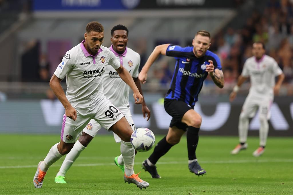 David Okereke and Cyriel Dessers both started for Cremonese against Inter Milan