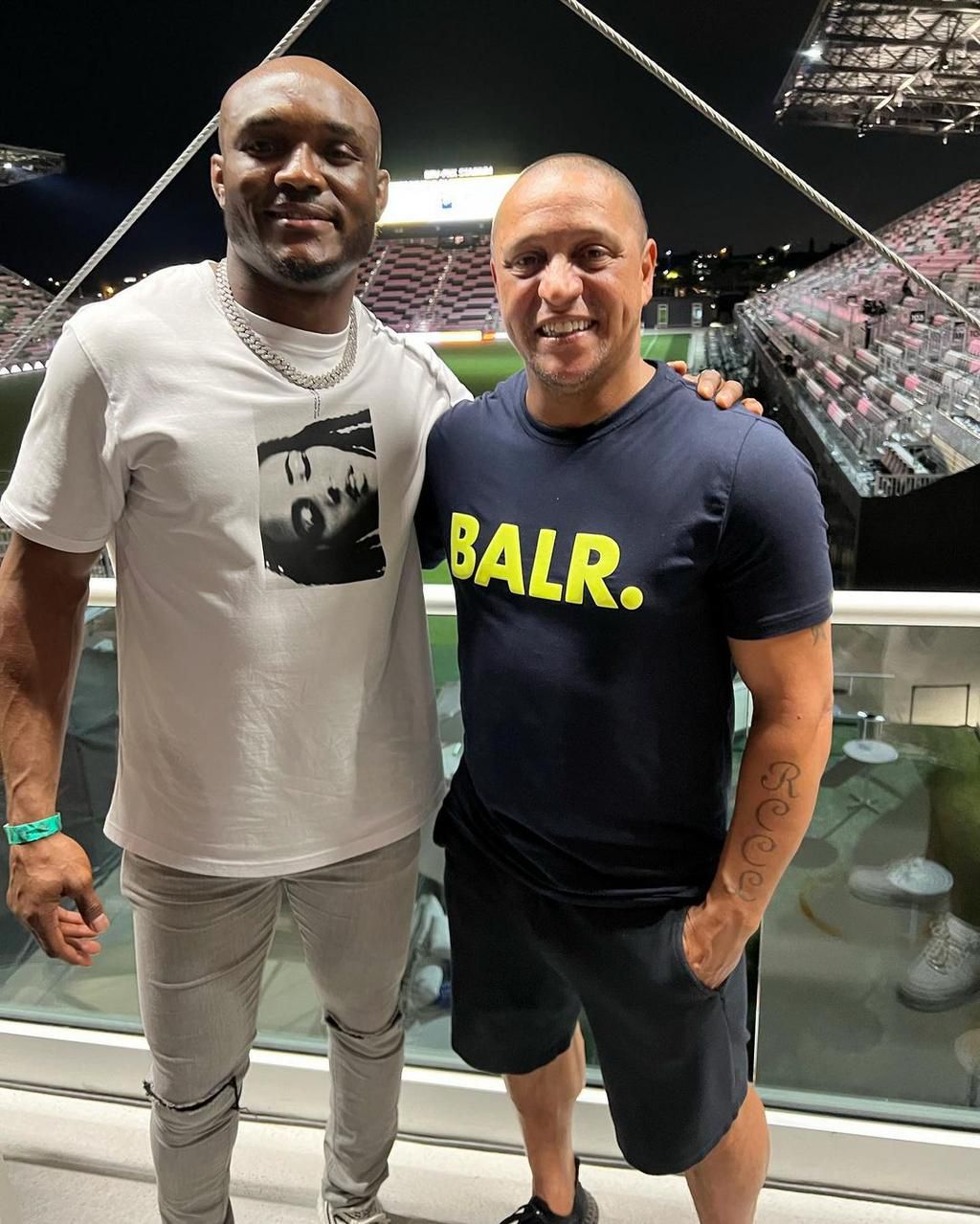 Kamaru Usman teams up with Ronaldinho, Roberto Carlos