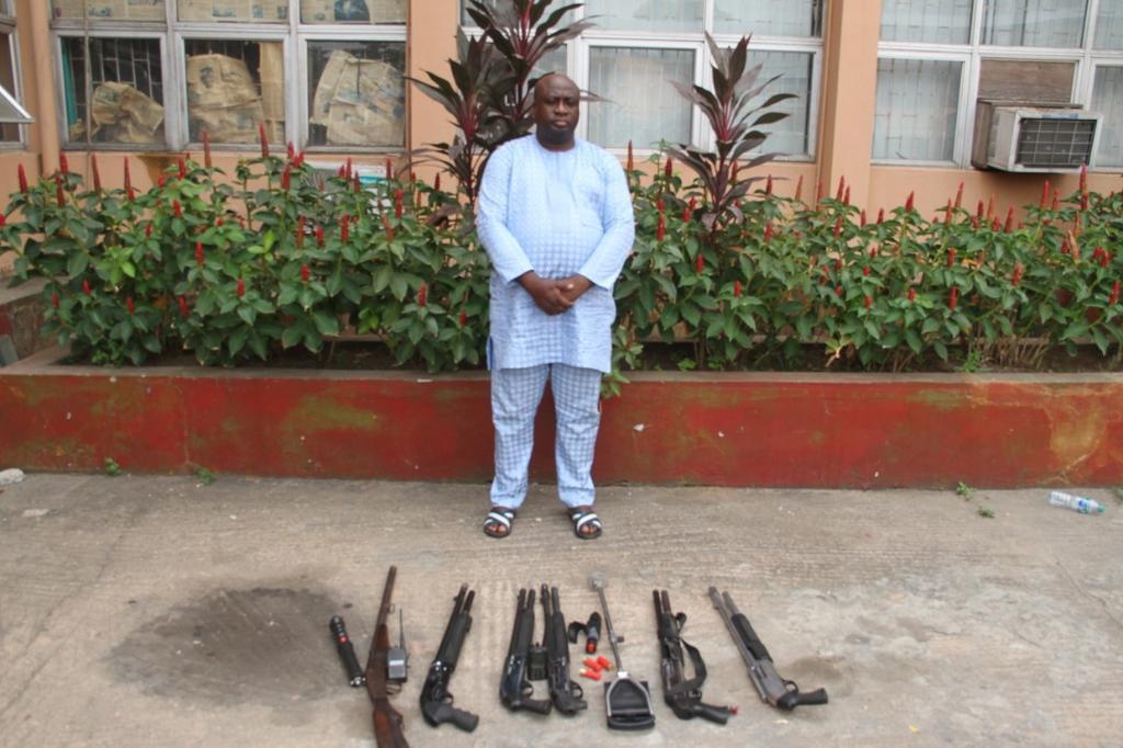 EFCC arrests fake Army General who claimed Buhari nominated him as COAS. [Twitter/@officialEFCC]