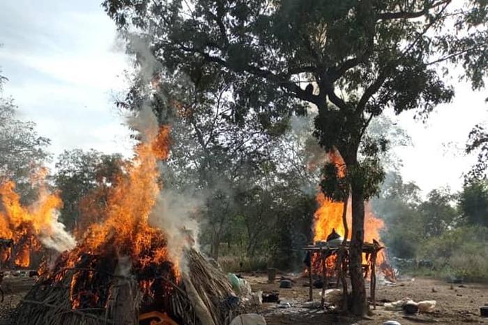Bandit camp set on fire by troops [Facebook/HQ Nigerian Army]