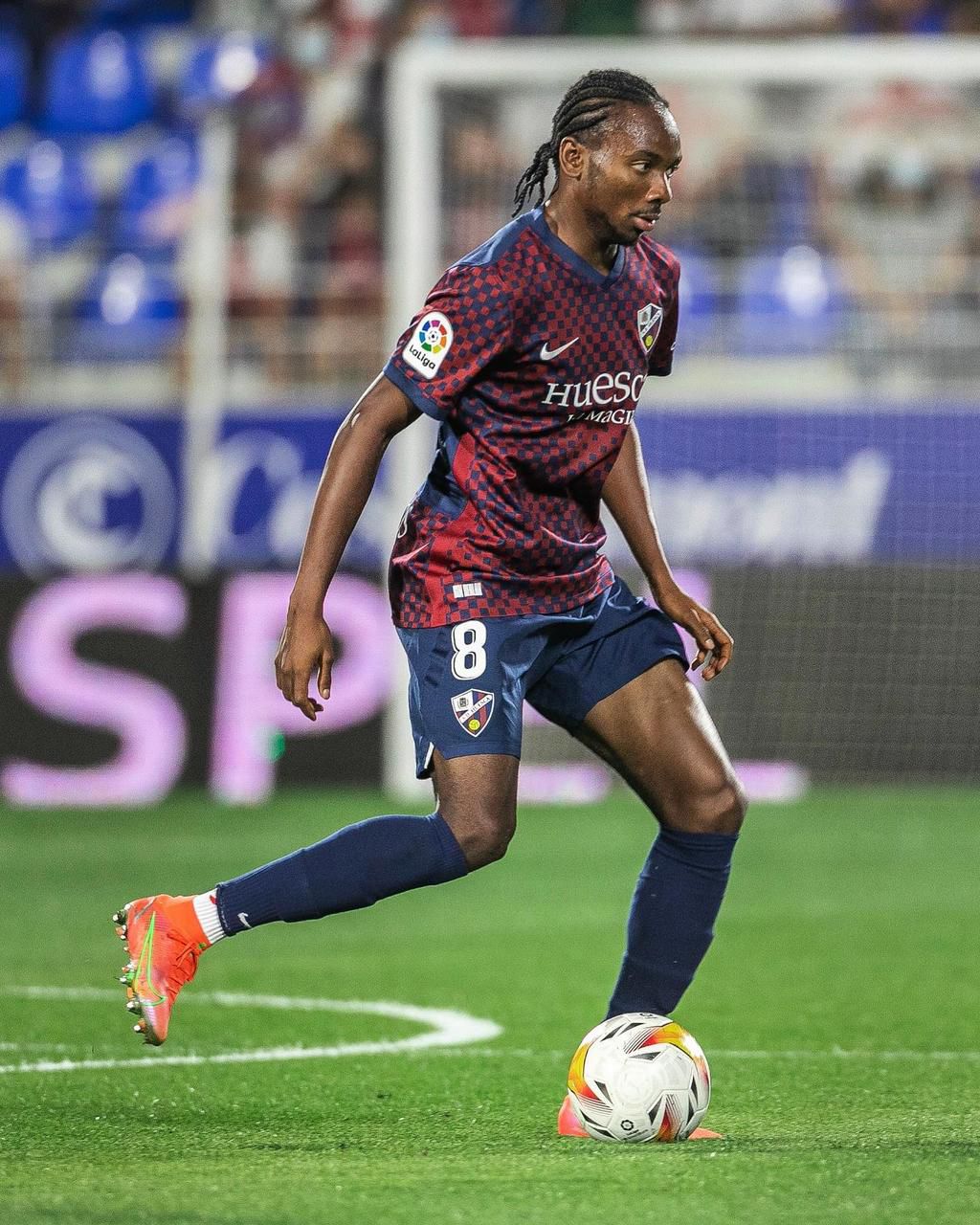 Kelechi Nwakali has responded to Huesca terminating his contract