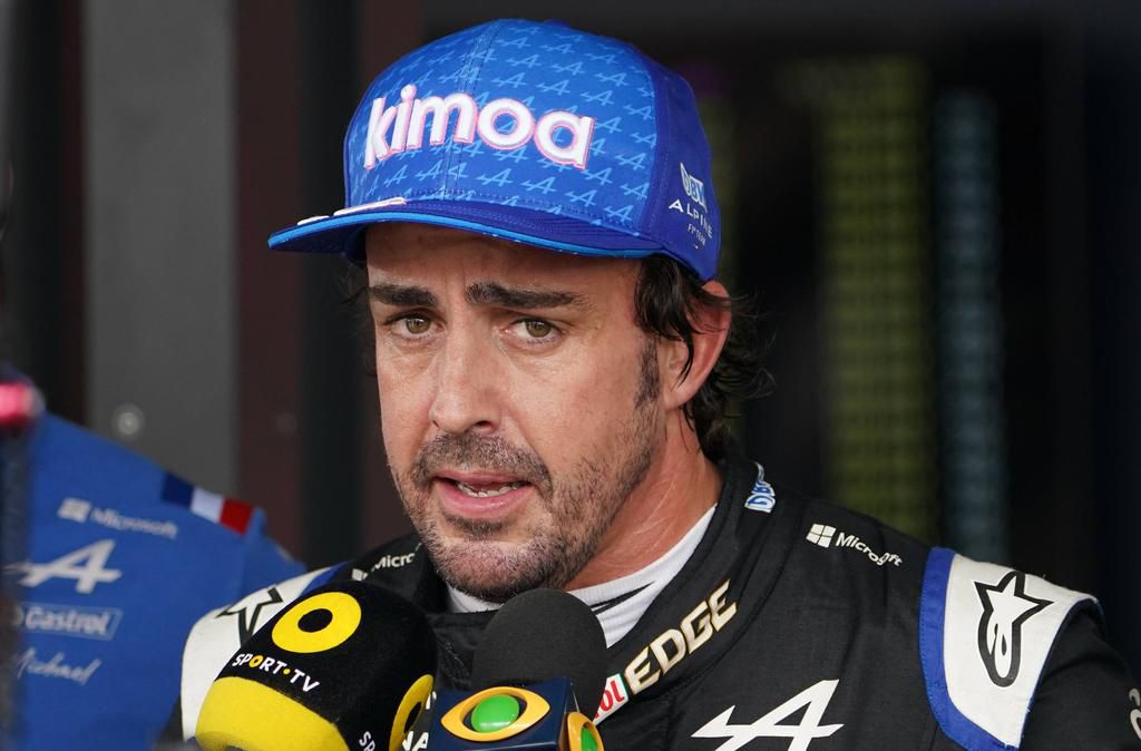 Alpine driver Fernando Alonso will replace Sebastian Vettel at Aston Martin next season