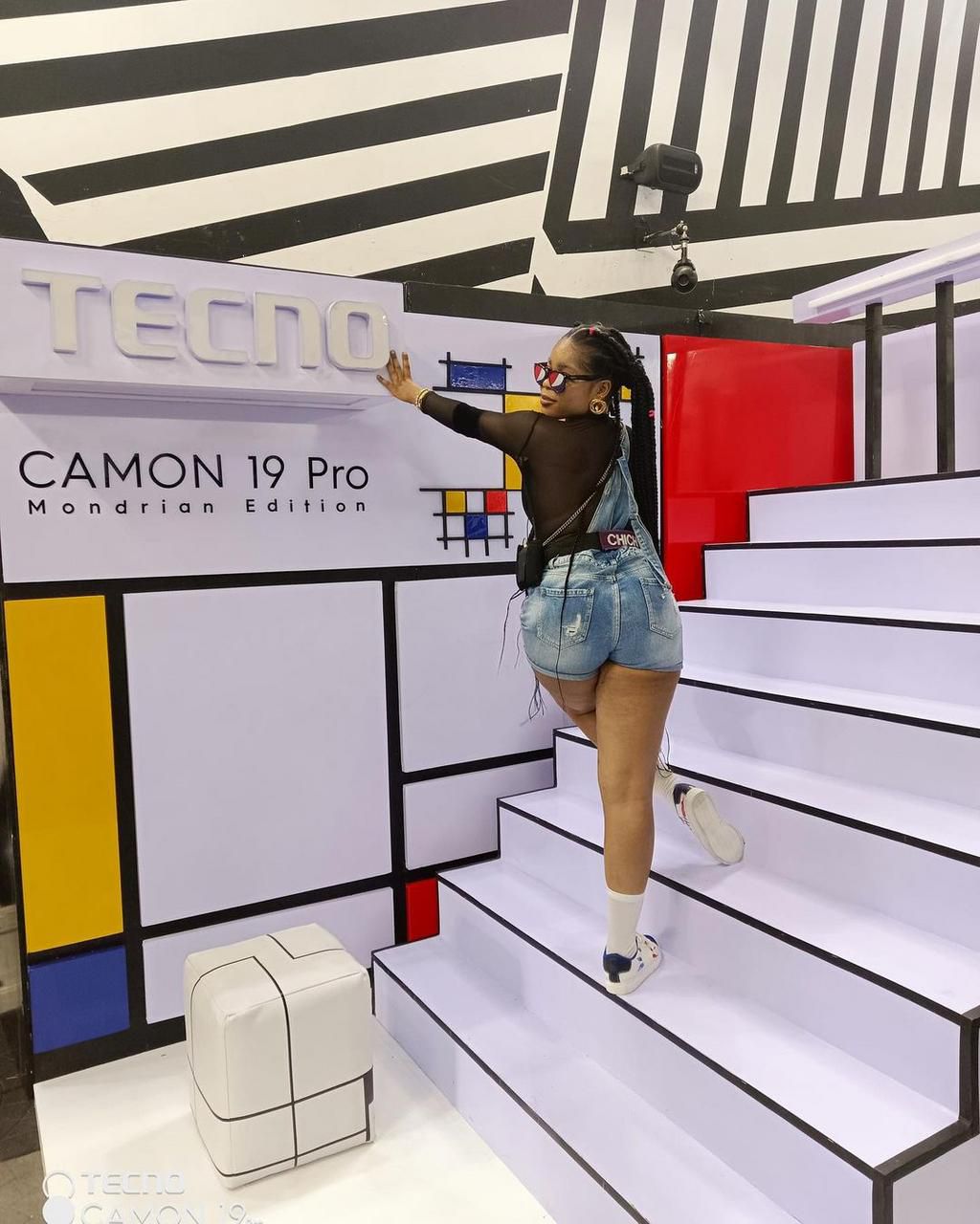 Chi Chi looks great too [Instagram/Tecnomobile]