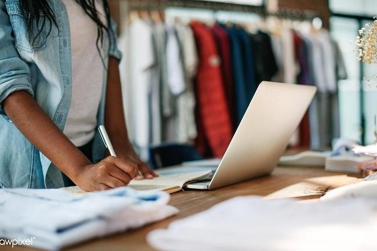 4 things you should know when shopping for clothes online
