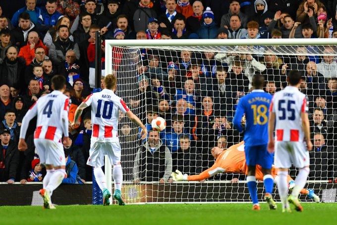 Allan McGregor denies Red Star from the spot