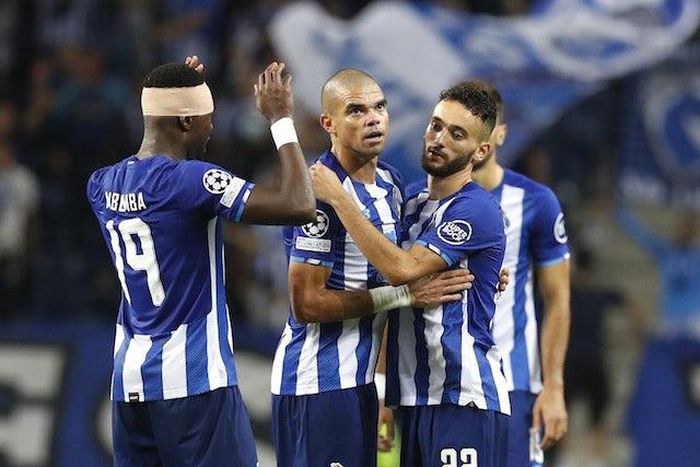 Porto reportedly pays a witch doctor £150,000 every year to help them win trophies