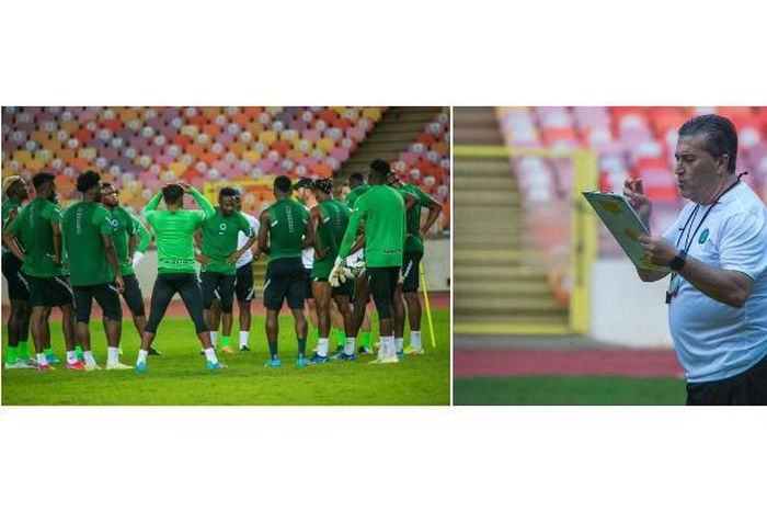 Jose Peseiro takes charge of his first training session in Nigeria.