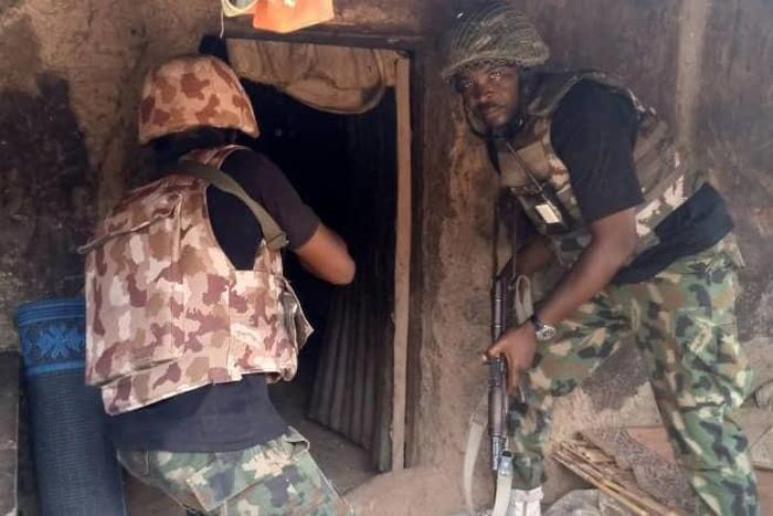 Troops of the Nigerian Army during a raid on bandits' hideout in Katsina state. [Twitter/@DefenceInfoNG]