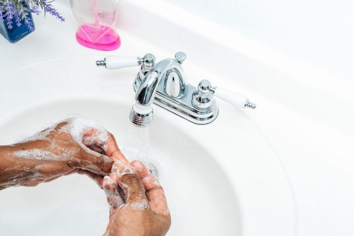 How to have better bathroom hygiene  (CitronHygiene)