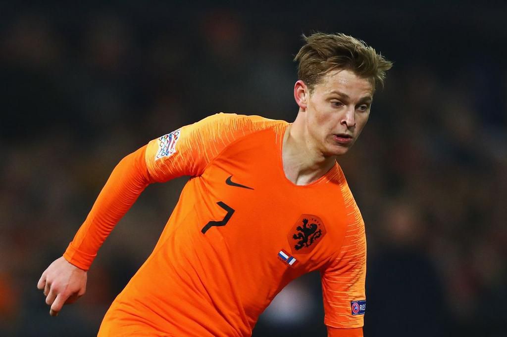 Frenkie De Jong is a Netherland international [Barca]