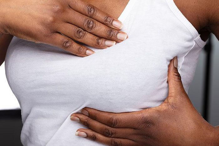 Causes and treatment of breast pain during menstruation. [medicalnewstoday]