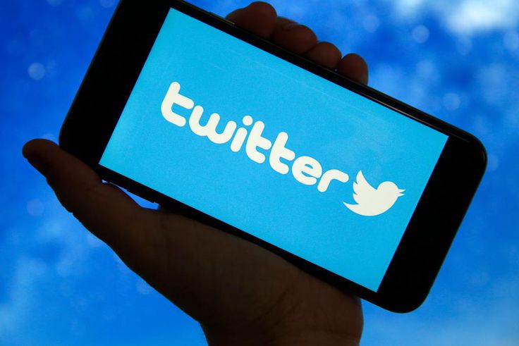 Why hundreds of Twitter workers are fleeing the company