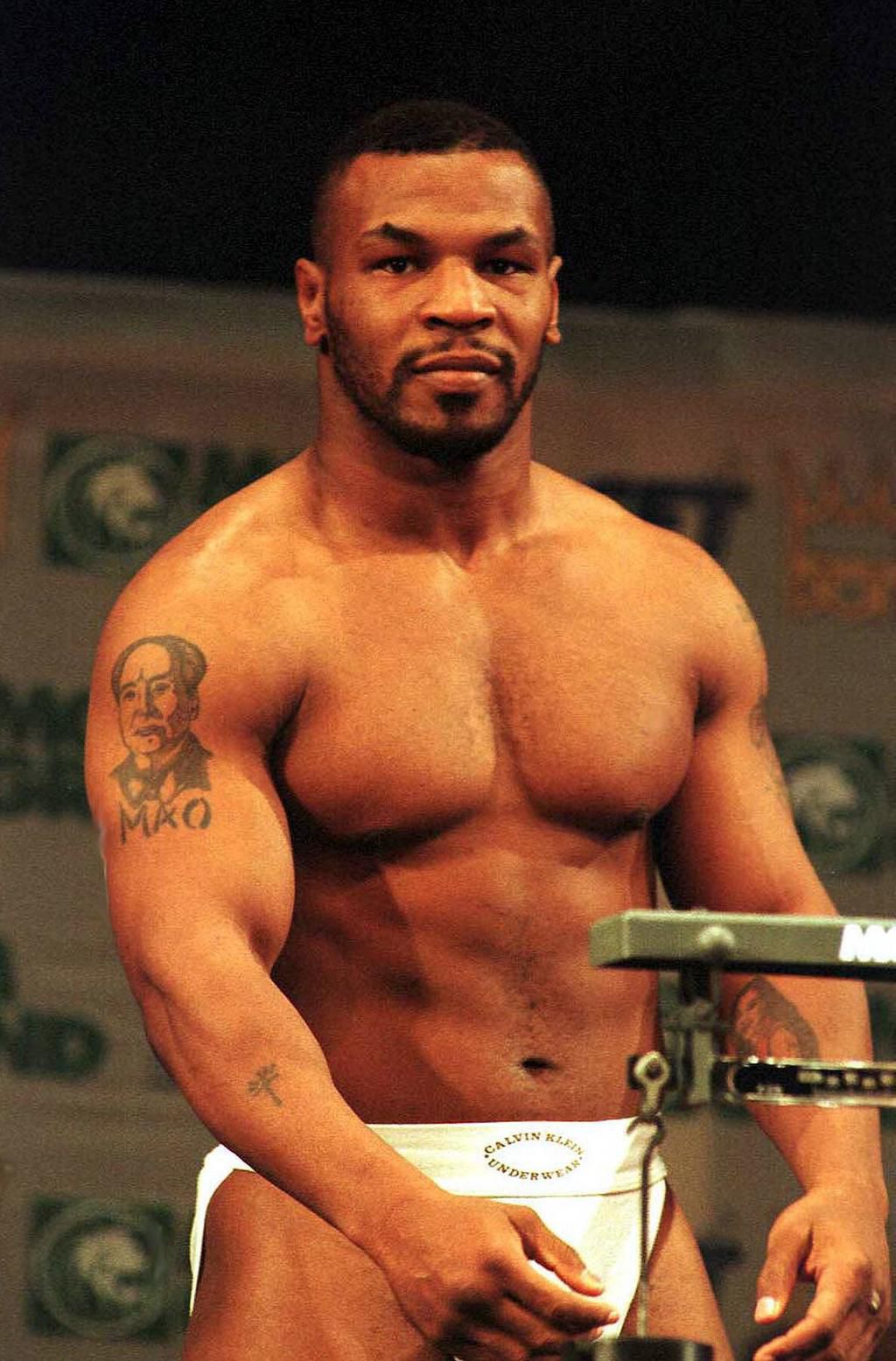 Mike Tyson tells Anthony Joshua how to defeat Oleksandr Usyk [Video]