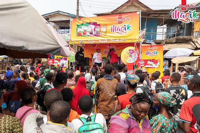Ronke Ojo stormed Lagos market for Goodlife Magik Fruit Drink