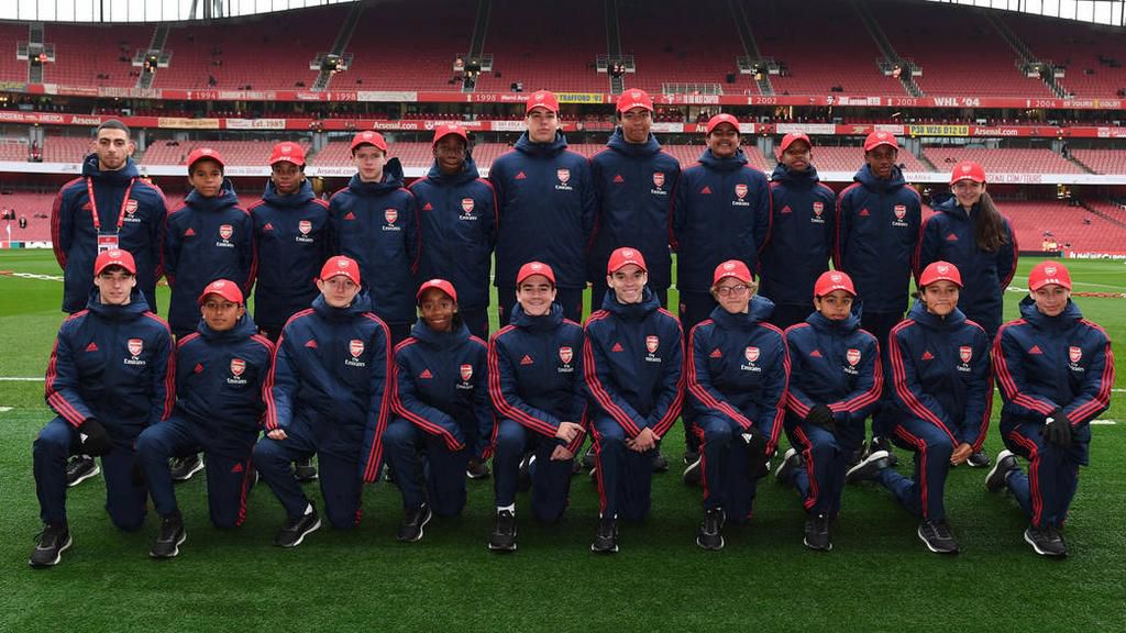 Reactions as Arsenal U-15 team beat Women's team 5-0 in friendly fixture [Video]