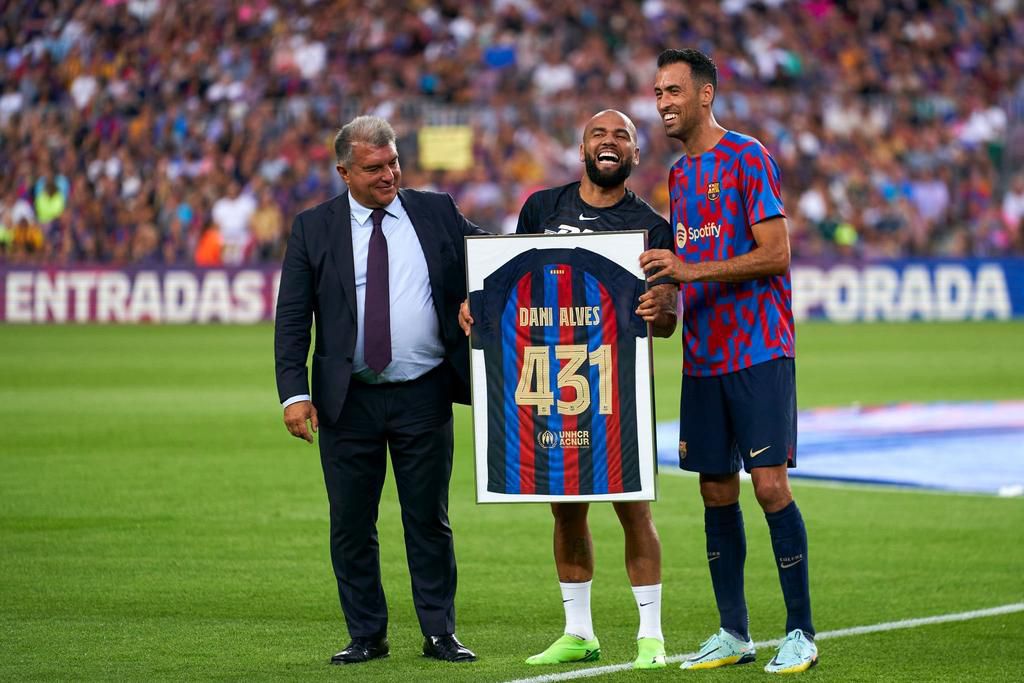 Reactions as Barcelona beat PUMAS 6-0 to win Joan Gamper Trophy