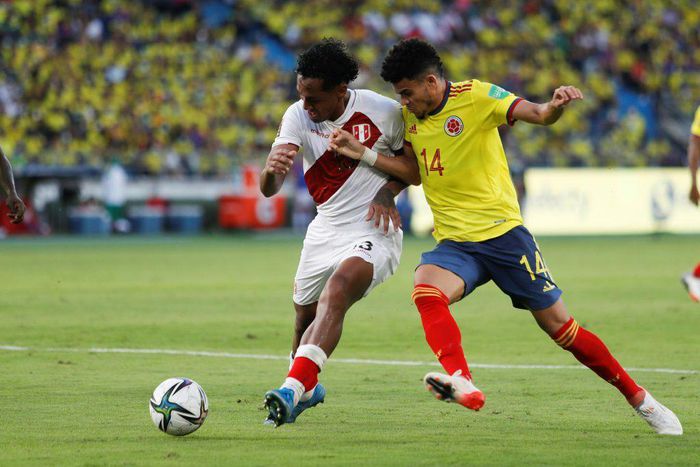 Colombian winger Luis Diaz (R) has signed for Premier League side Liverpool placing more doubt on the future of their Egyptian star Mohamed Salah