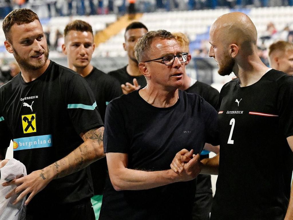Ralf Rangnick celebrates Austria win with his players