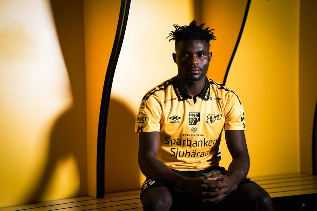 Buhari at his Elfsborg unveiling