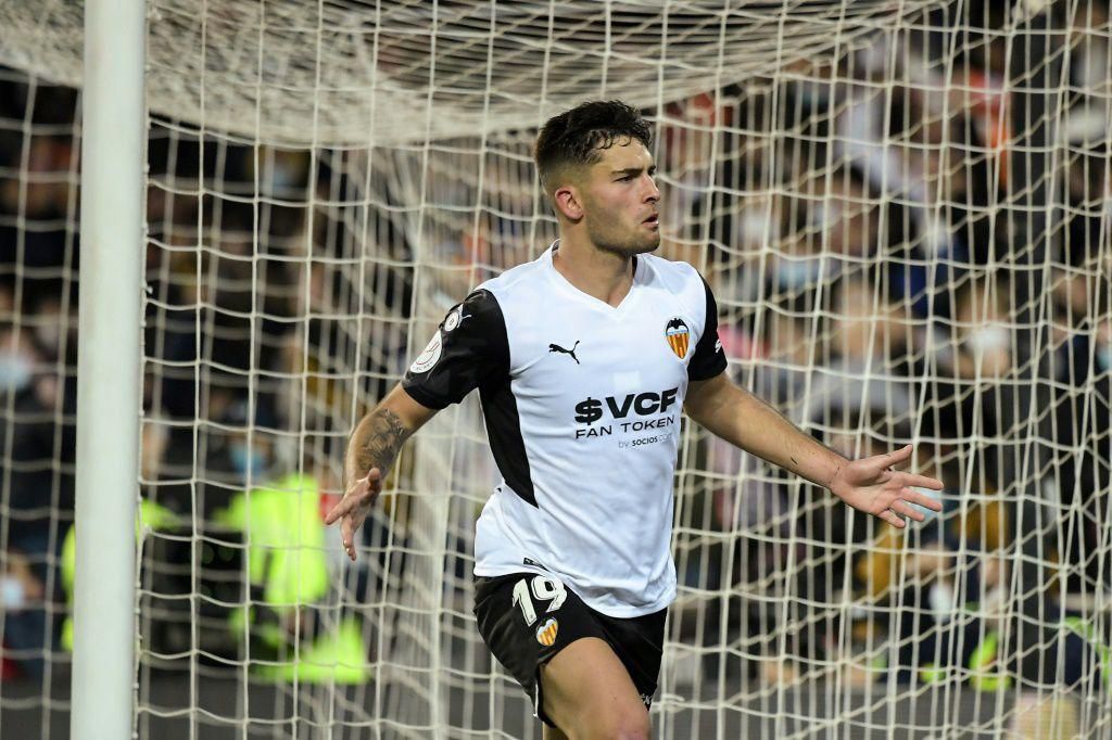 Hugo Duro scored Valencia's equaliser in a 1-1 draw with Athletic Bilbao at San Mames on Thursday.