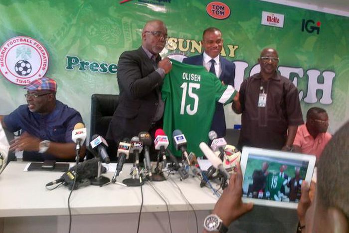 Sunday Oliseh at his unveiling