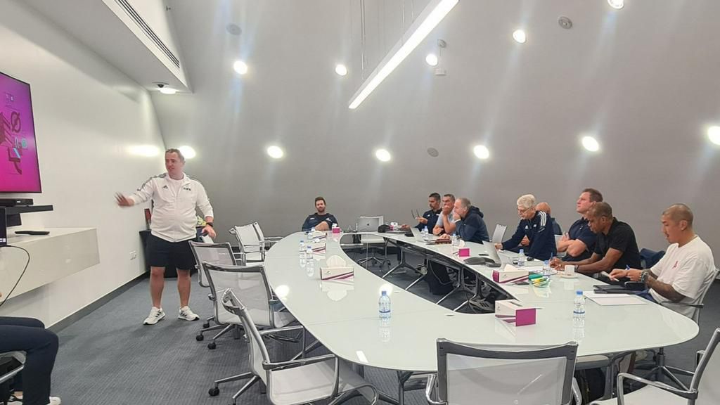 Sunday Oliseh teams up with Arsene Wenger in Qatar for 2022 FIFA World Cup