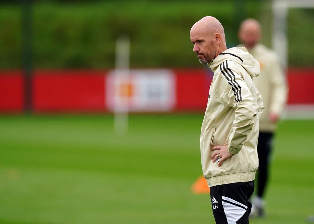 Erik ten Hag during a training session at Carrington on September 16, 2022.