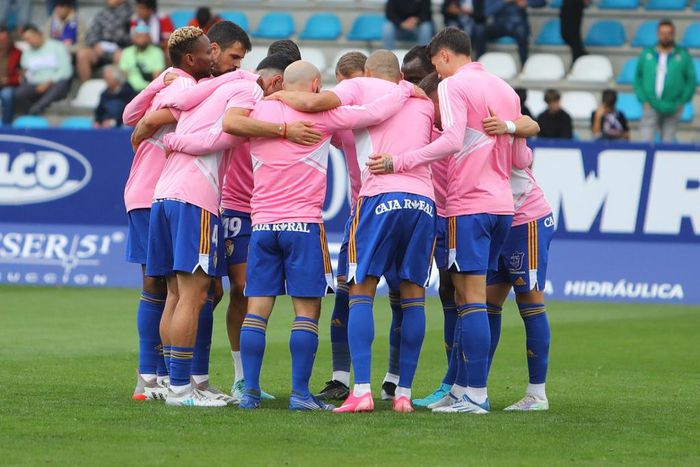 Ponferradina before the game at El Toralin.