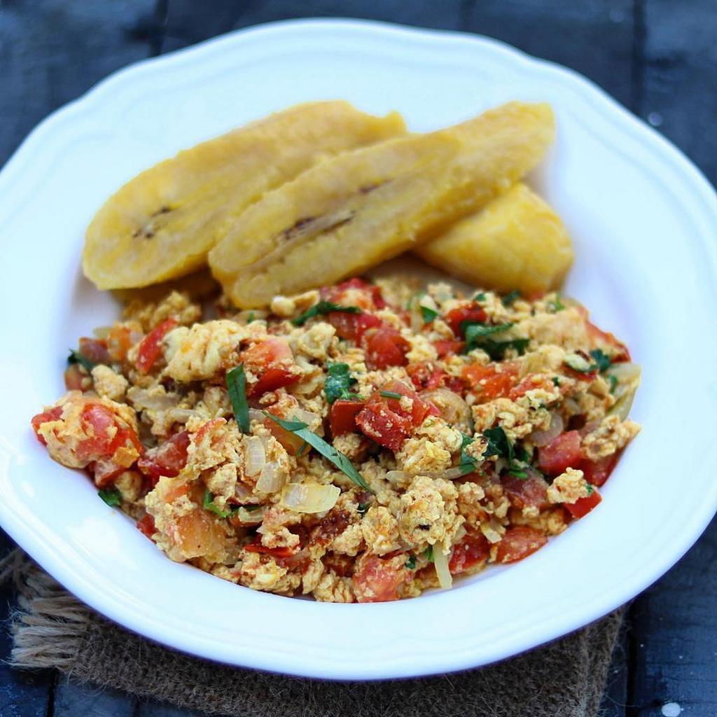 How to prepare egg stew and boiled ripe plantain (Foodace)