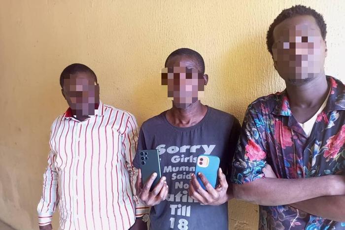 The suspect and his accomplices. [Twitter:@LagosPoliceNG]