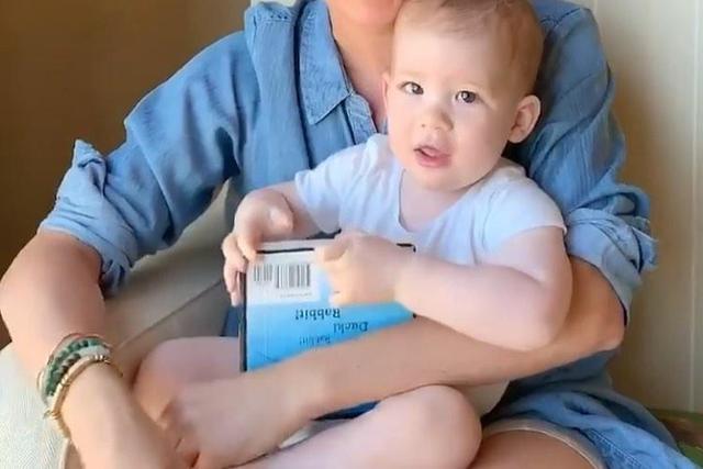 Meghan Markle and her son Archie [Instagram/RoyalsLove]