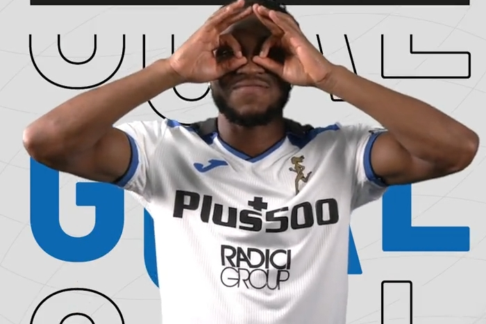 Ademola Lookman celebrates