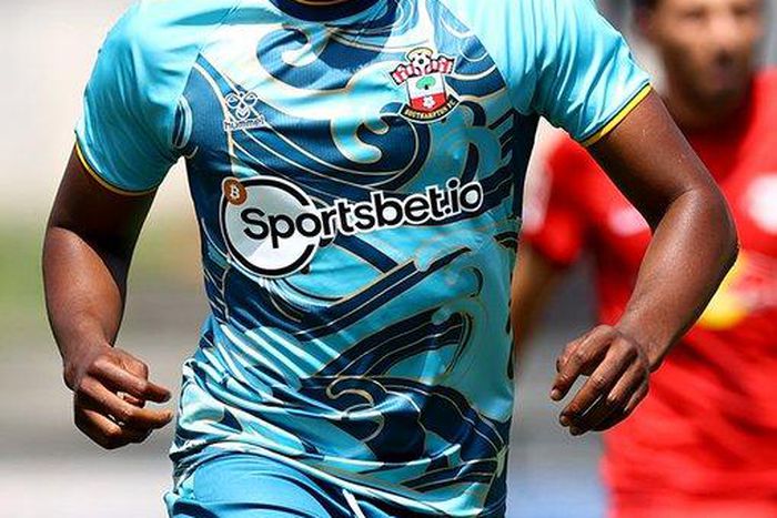 Joe Aribo made his debut for Southampton against RB Leipzig