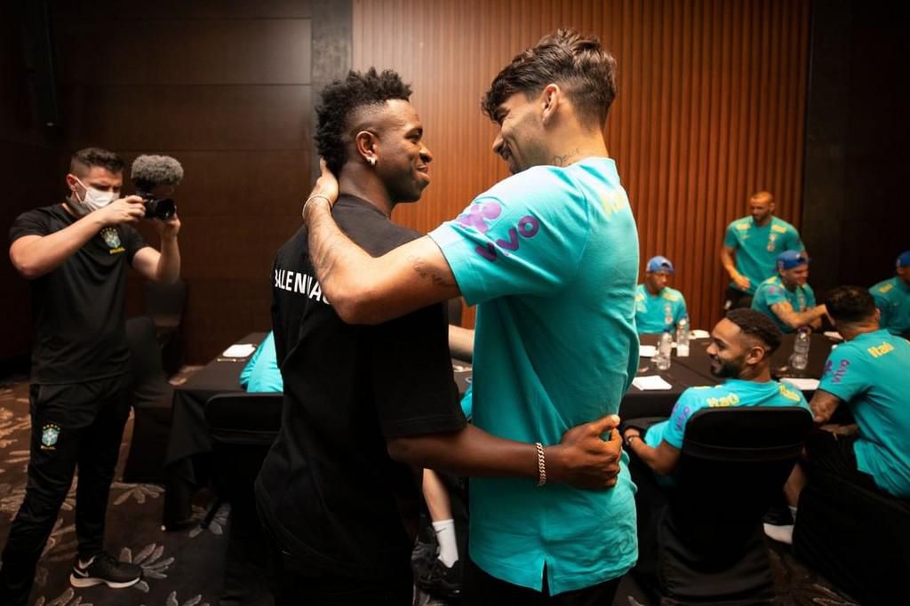 Real Madrid stars Vinícius Júnior, Casemiro and Rodrygo get heroic welcome in Brazil