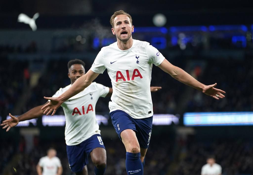 Harry Kane's brace helped Tottenham to a 3-2 win at the Etihad on Saturday