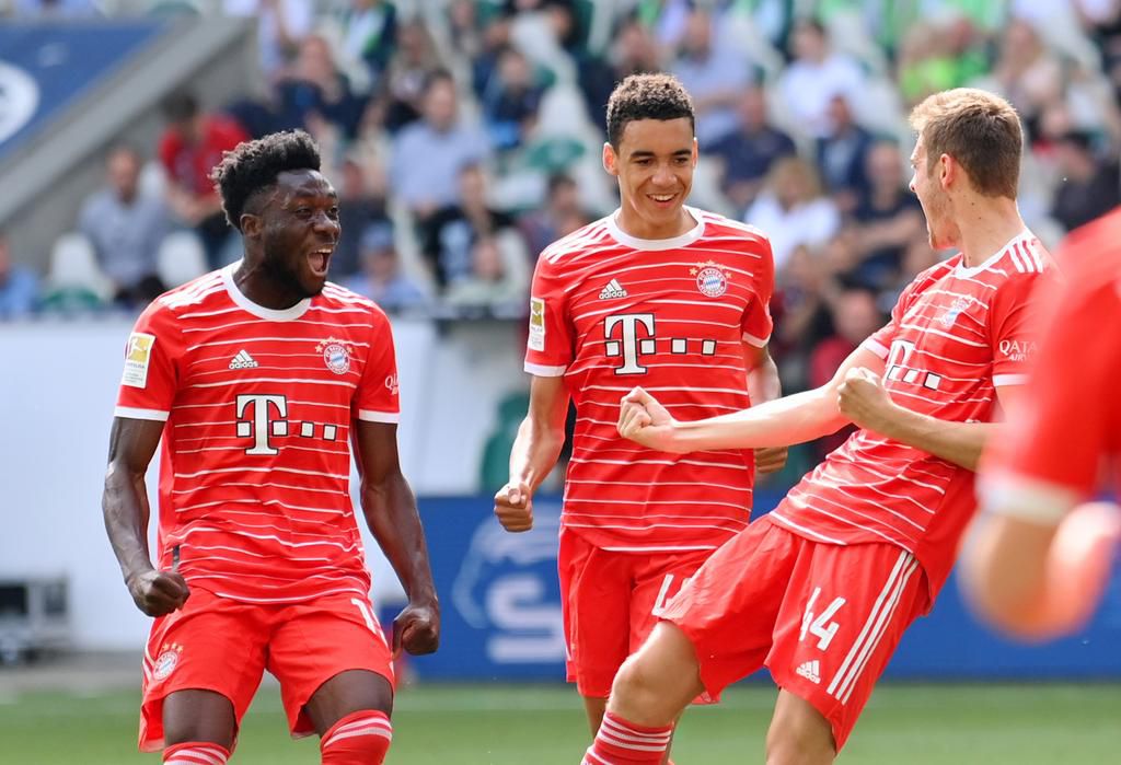 Reactions as Bayern Munich held to 2-2 draw by Wolfsburg