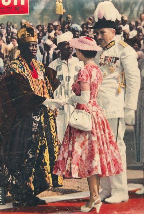 The Queen's arrival at Lagos [Pinterest]