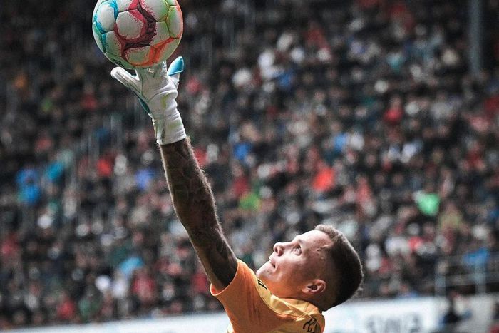 Rafal Gikiewicz with an outstanding save vs Bayern Munich.