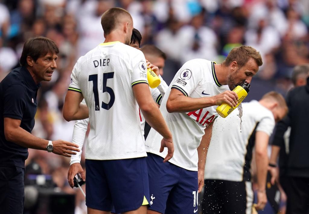 Tottenham struggled to break through Wolves' defense in the first half
