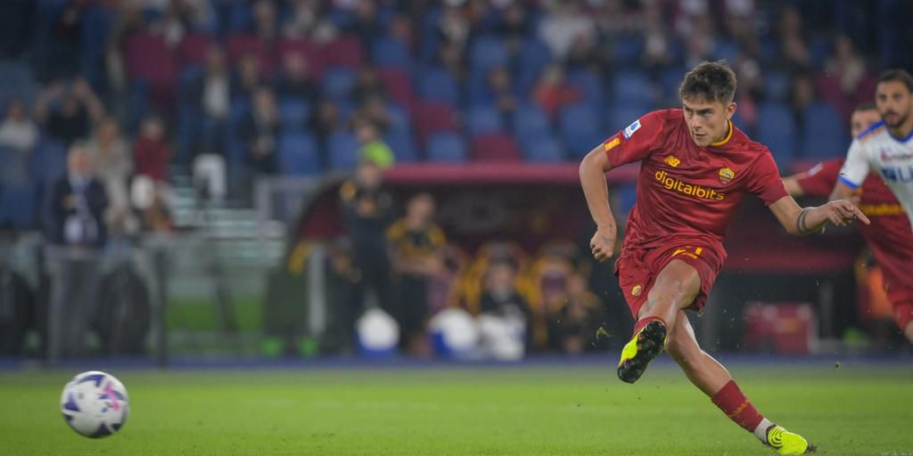 Mourinho returns to the dug out as Roma beat Lecce