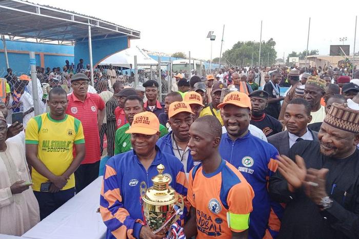 Tambuwal splashes N10m on handball players, officials