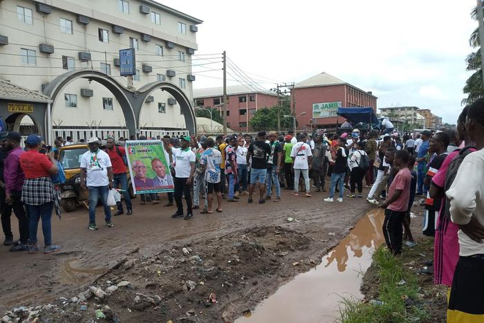 Thousands march in Onitsha, Anambra in support of Peter Obi. [Twitter]